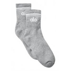 NEW ALO YOGA unisex half crew throwback sock in heather grey/white